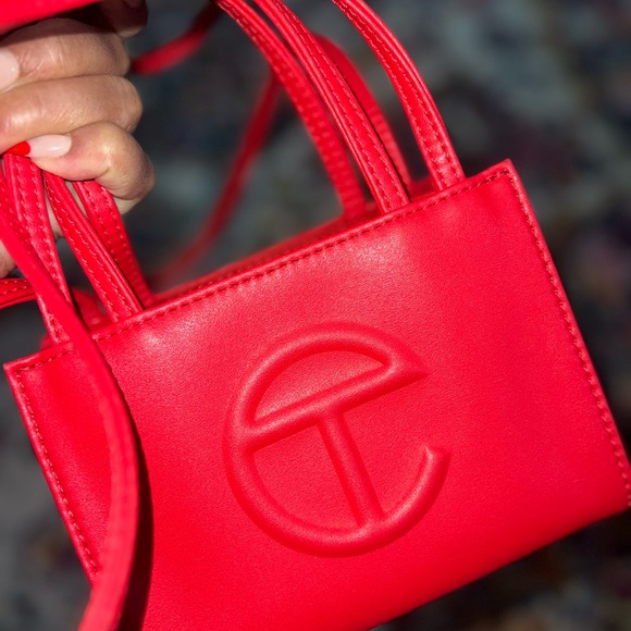 Small RED Telfar shopping bag - Picture 2 of 7